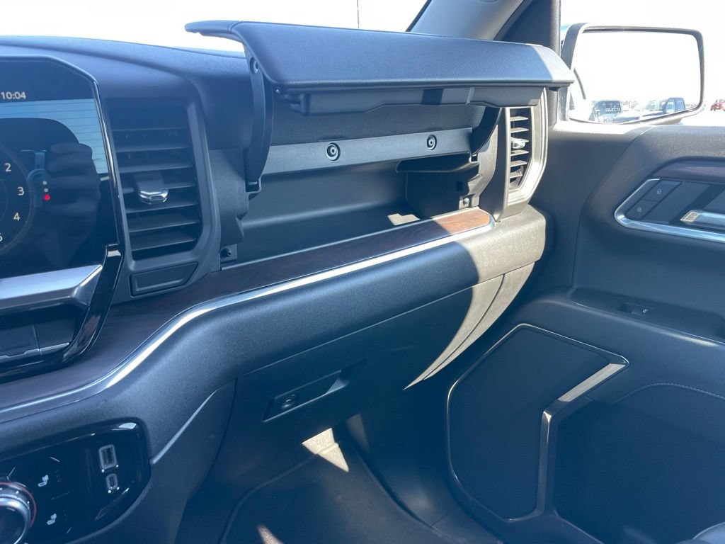 Used 2025 GMC Sierra 1500 SLT AWD/4WD image 54