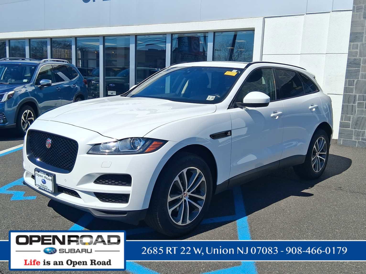 Used 2020 Jaguar F-PACE Premium image 3