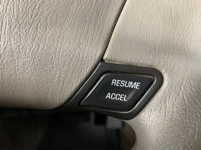 Used 2000 Chevrolet Impala w/ Preferred Equipment Group FWD image 15