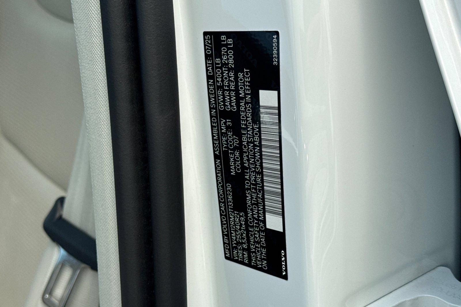 Certified 2026 Volvo XC60 B5 Ultra w/ Climate Package PRO AWD/4WD image 35