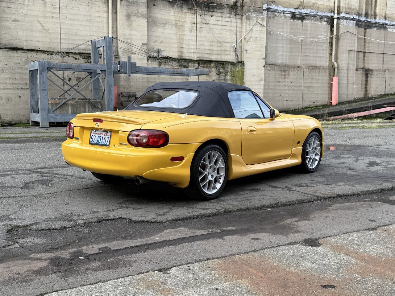 Used 2002 MAZDA MX-5 Miata SE image 13