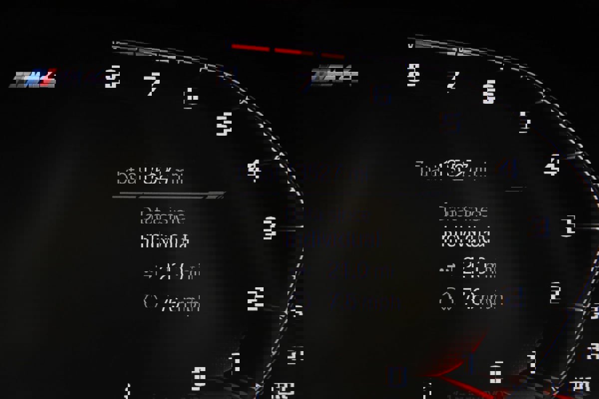 Used 2021 BMW M4 Coupe w/ Executive Package RWD image 57