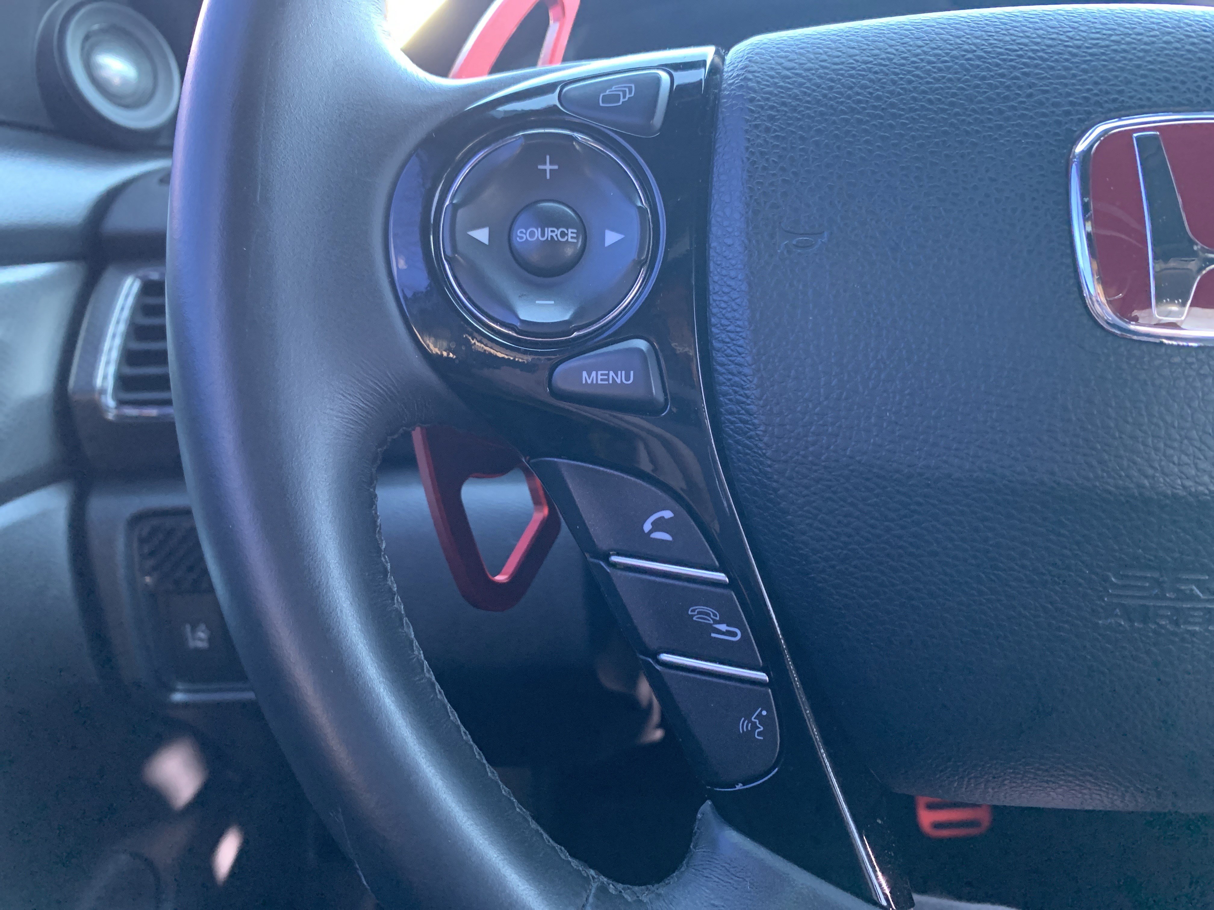 Used 2016 Honda Accord Touring image 19