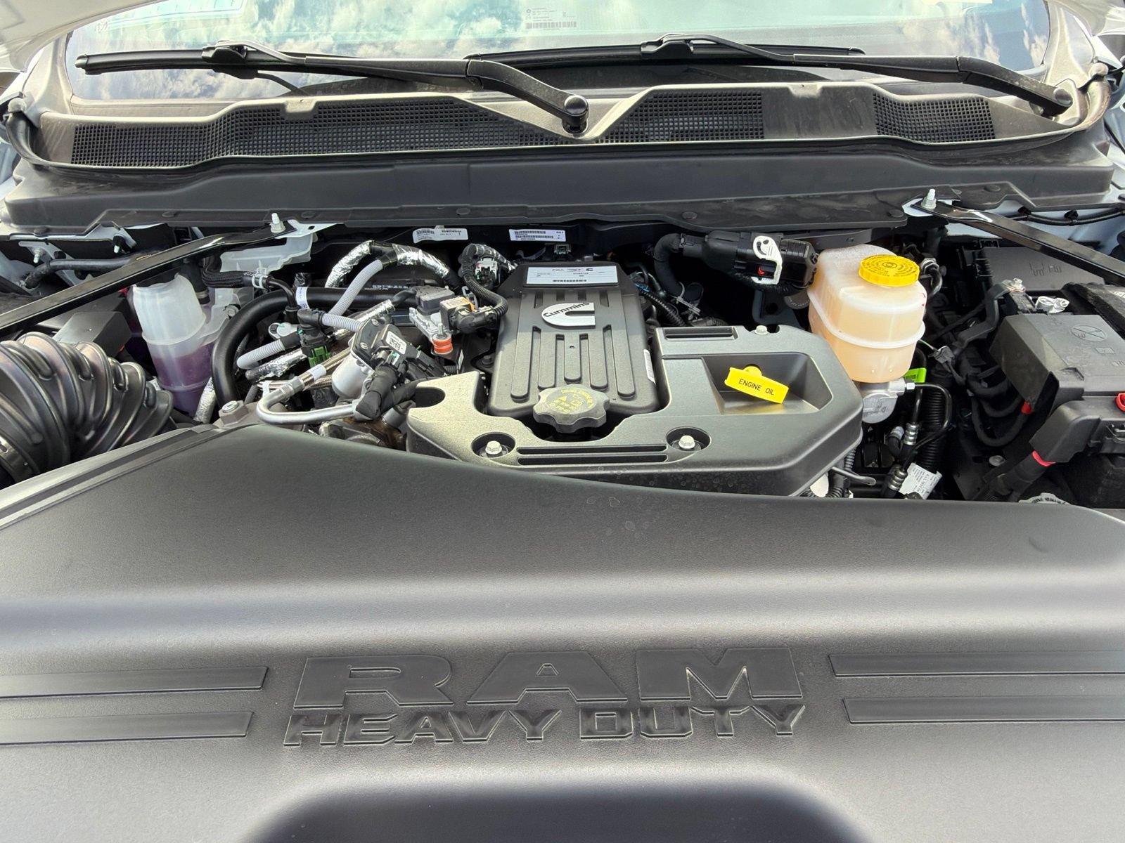 New 2027 RAM 3500 Tradesman AWD/4WD image 11
