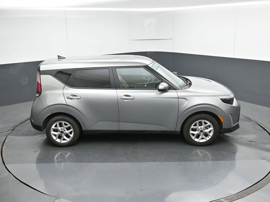 Used 2025 Kia Soul LX w/ LX Technology Package image 51