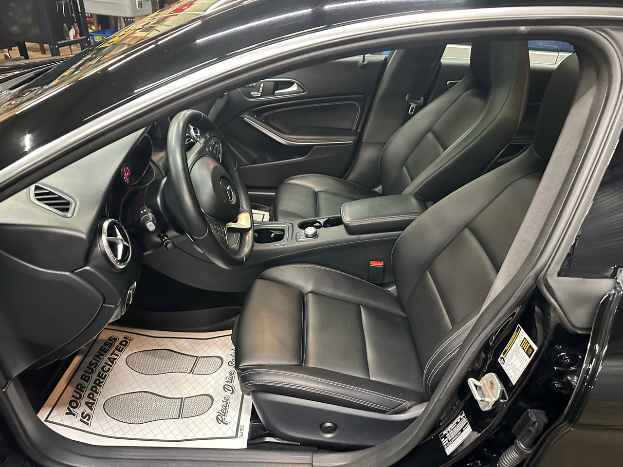 Used 2018 Mercedes-Benz CLA 250 4MATIC image 11