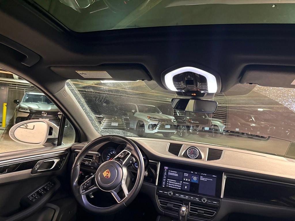 Used 2021 Porsche Macan AWD/4WD image 8