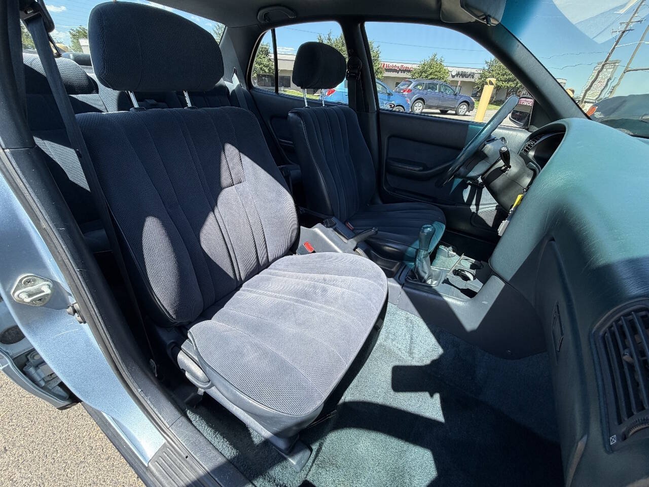 Used 1992 Toyota Camry Deluxe FWD image 34