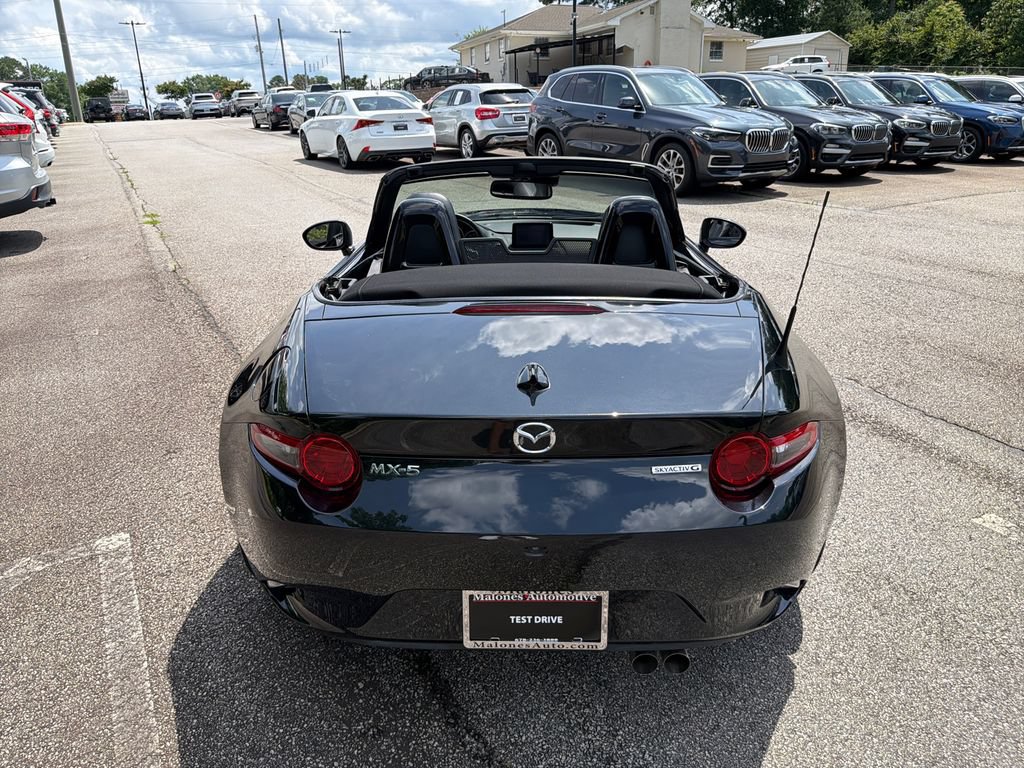 Used 2021 MAZDA MX-5 Miata Grand Touring RWD image 32