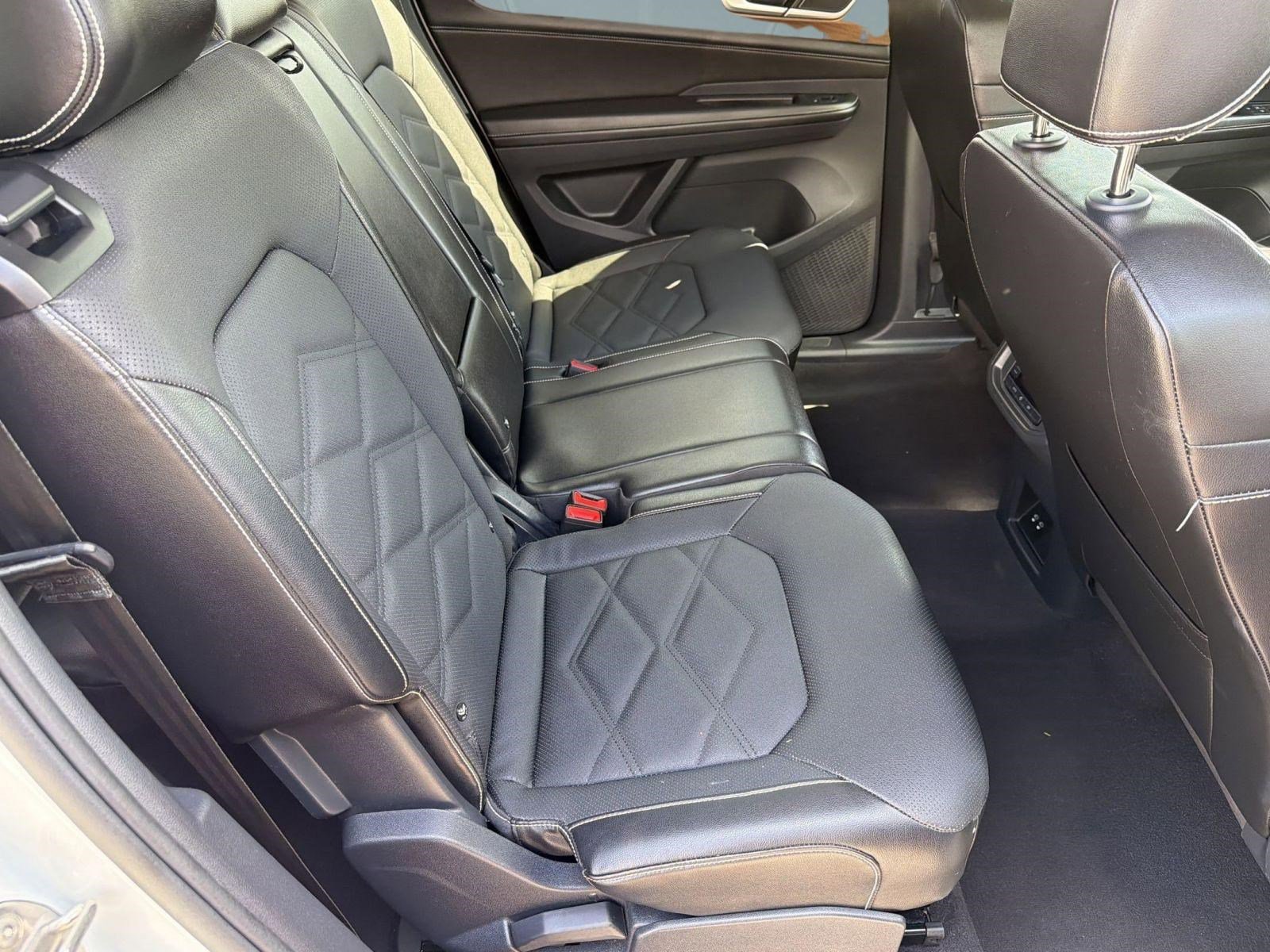 Used 2024 Volkswagen Atlas SE FWD image 28