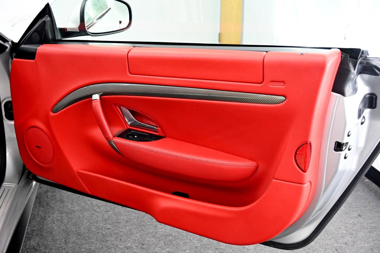 Used 2014 Maserati GranTurismo Sport image 21