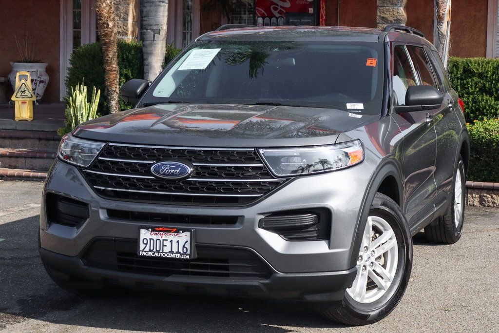 Used 2022 Ford Explorer XLT image 4