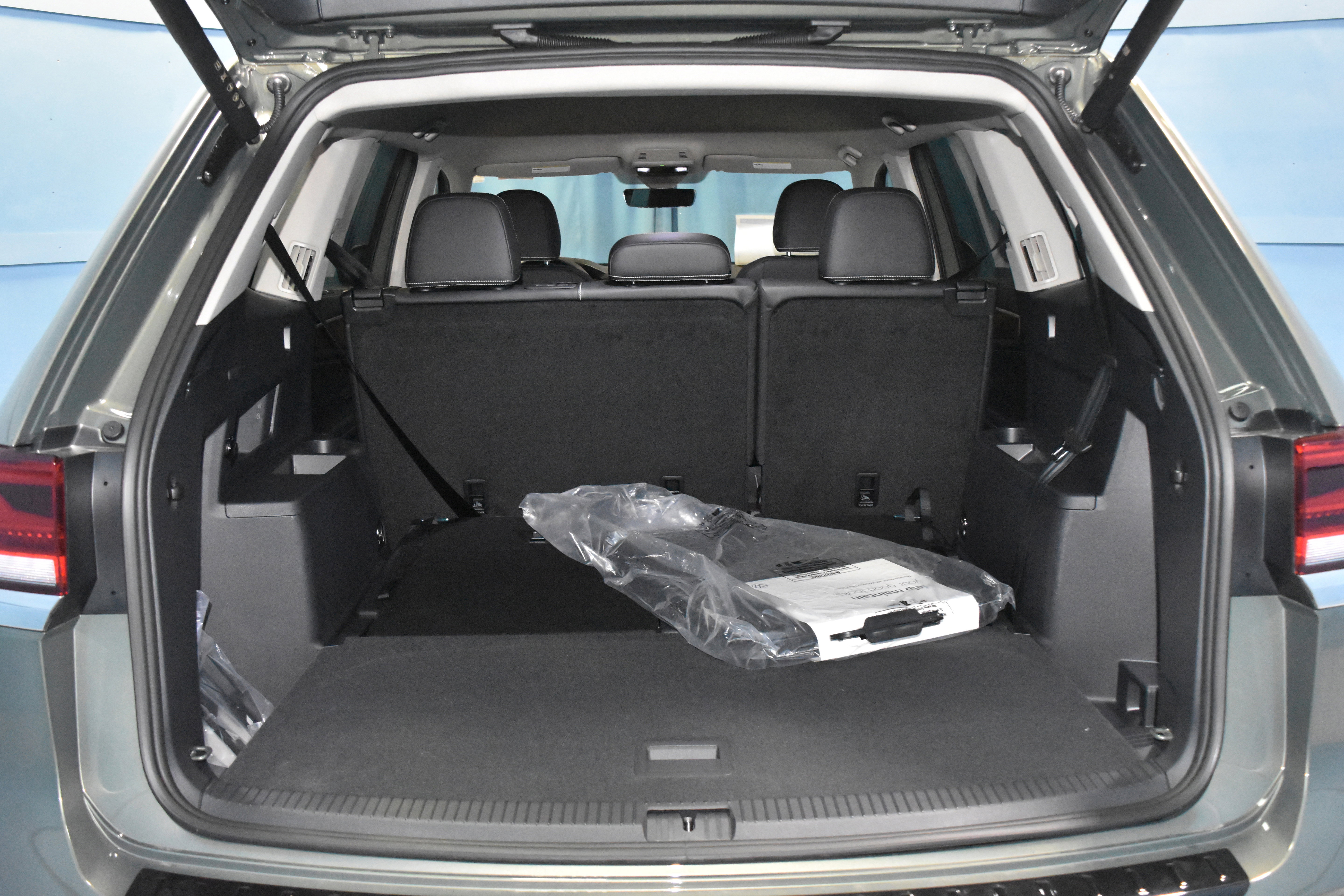 New 2026 Volkswagen Atlas SE image 24