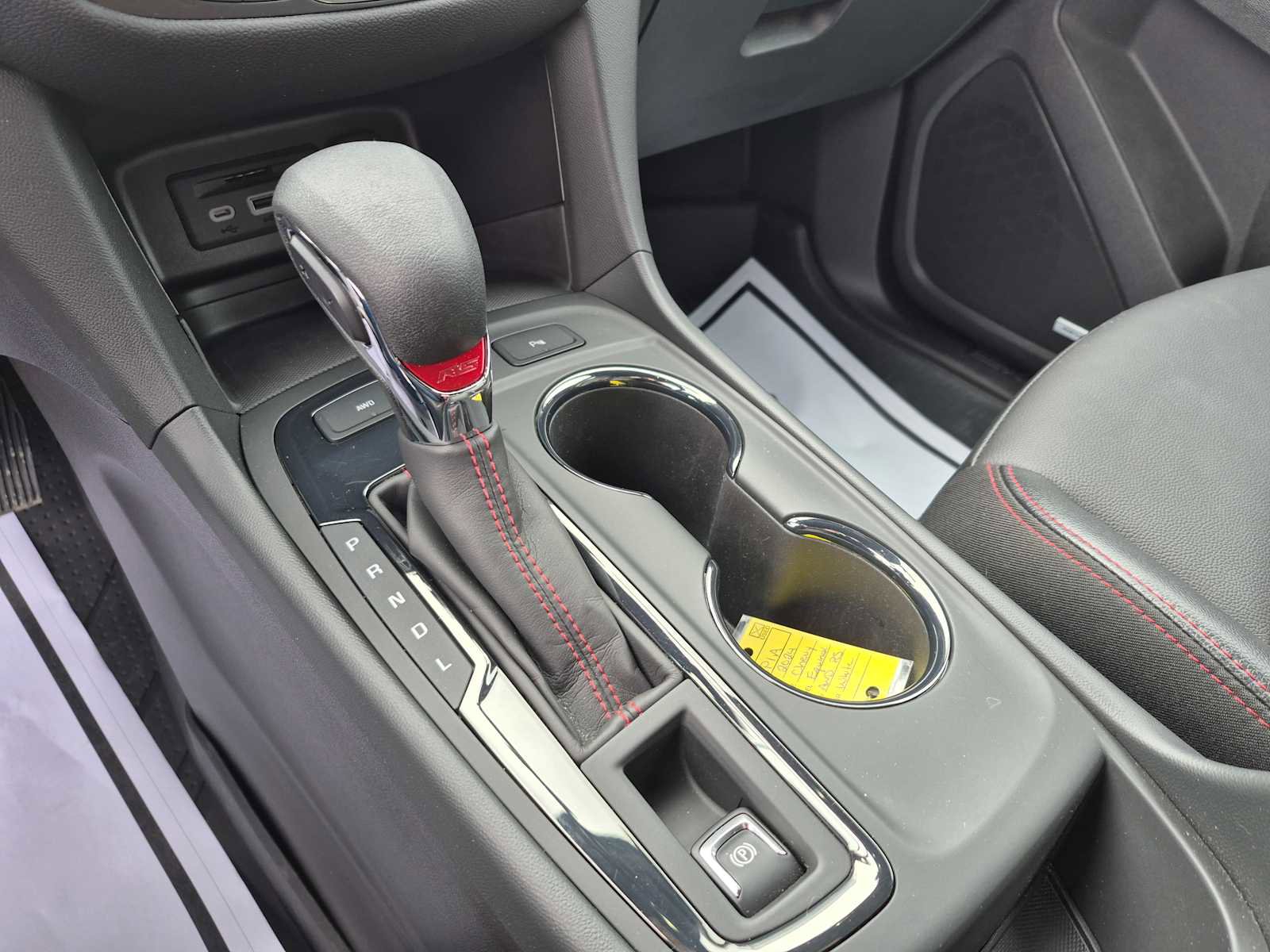 Used 2024 Chevrolet Equinox RS w/ RS Leather Package image 24