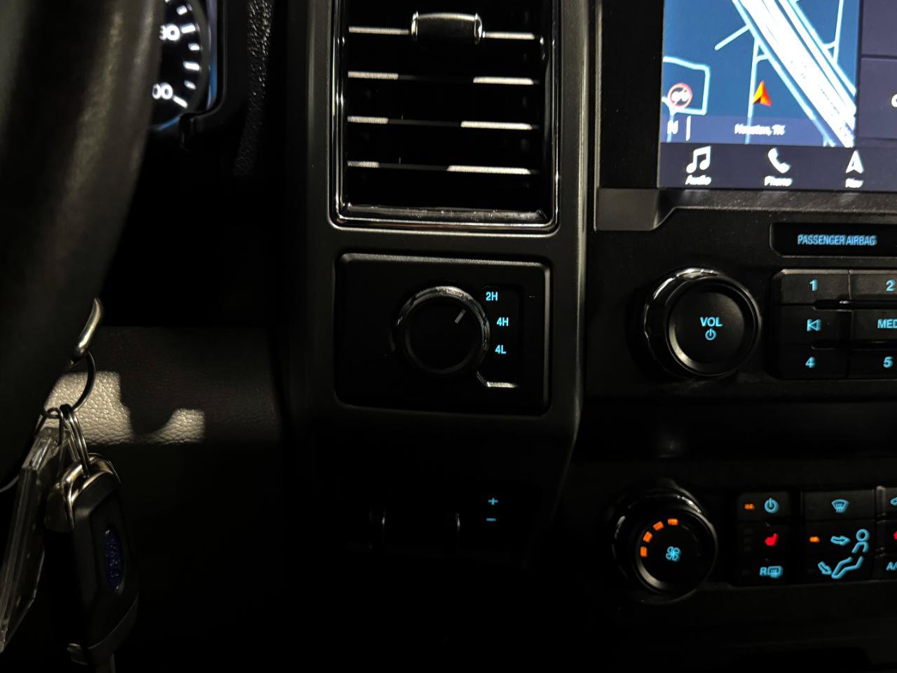 Used 2019 Ford F350 XLT w/ XLT Premium Package AWD/4WD image 25