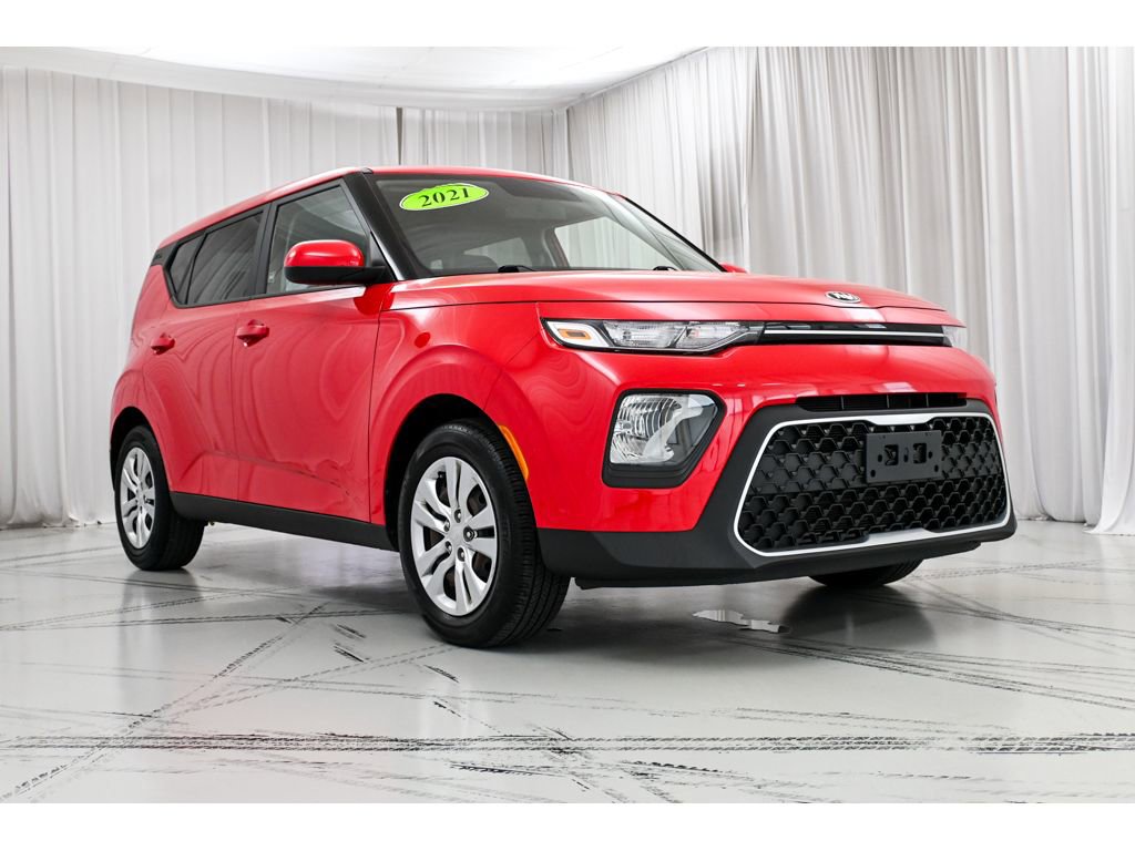 Used 2021 Kia Soul LX FWD image 2
