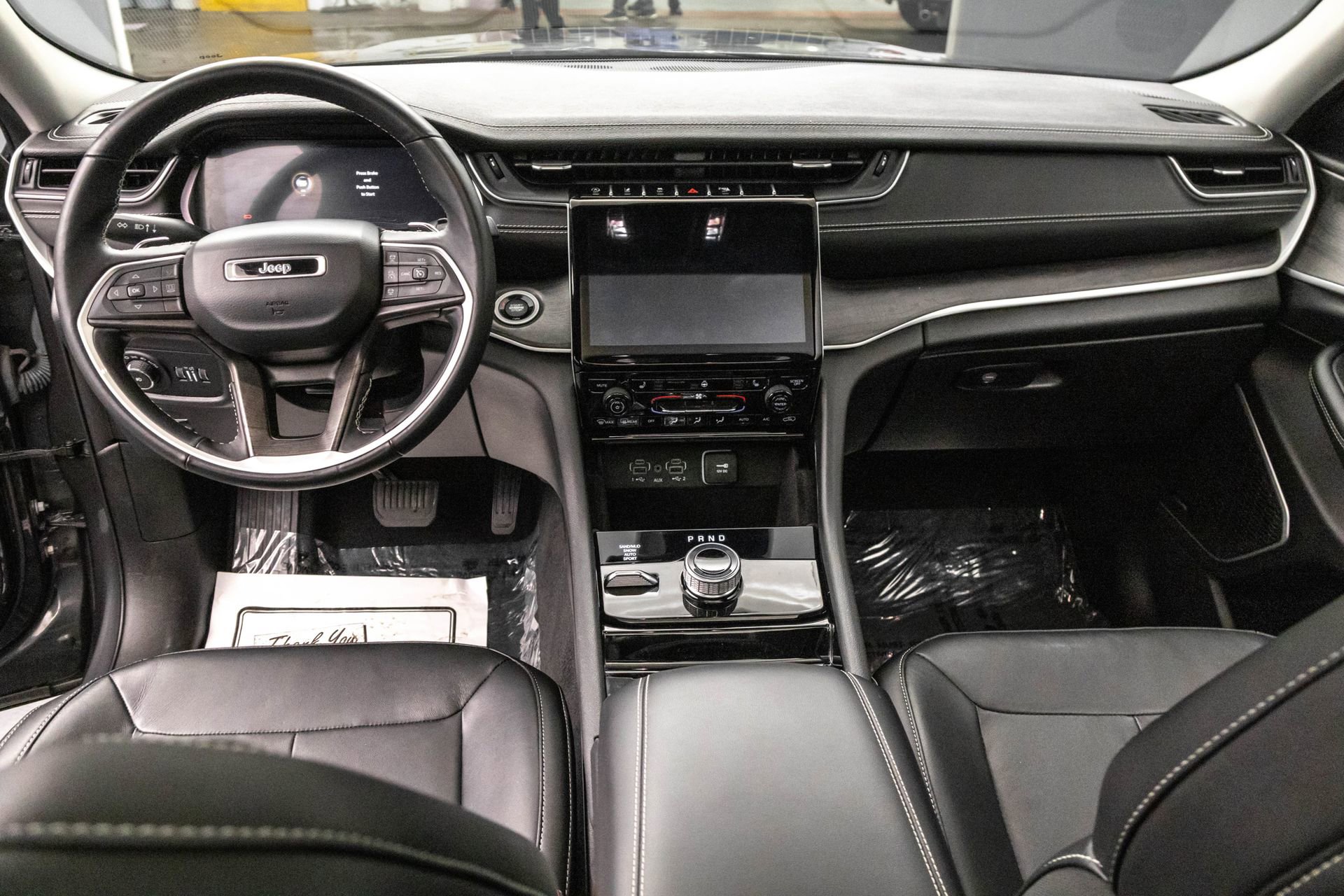 Used 2021 Jeep Grand Cherokee L Limited AWD/4WD image 32