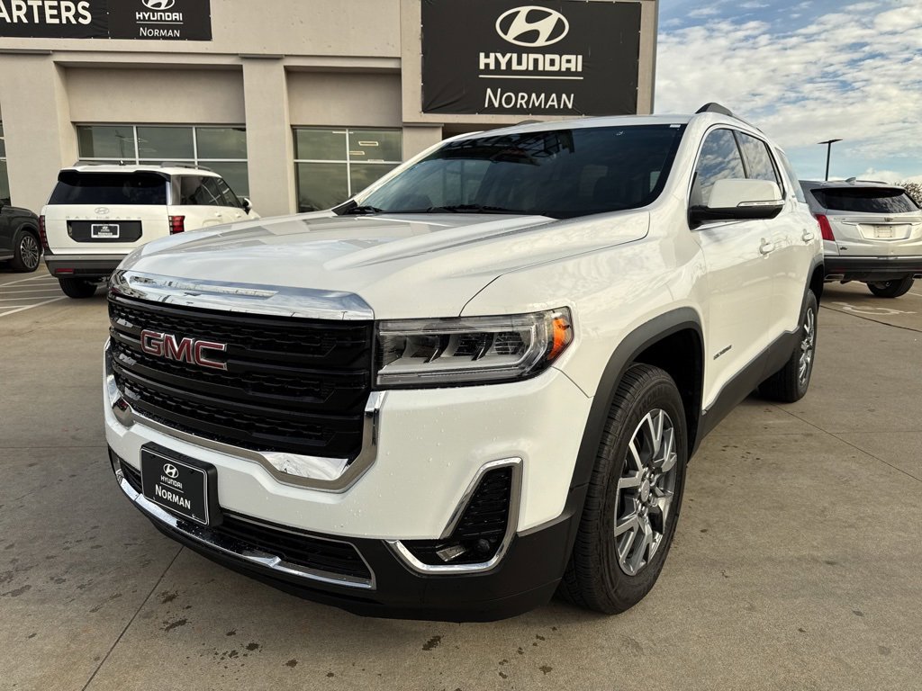 Used 2023 GMC Acadia SLT image 1