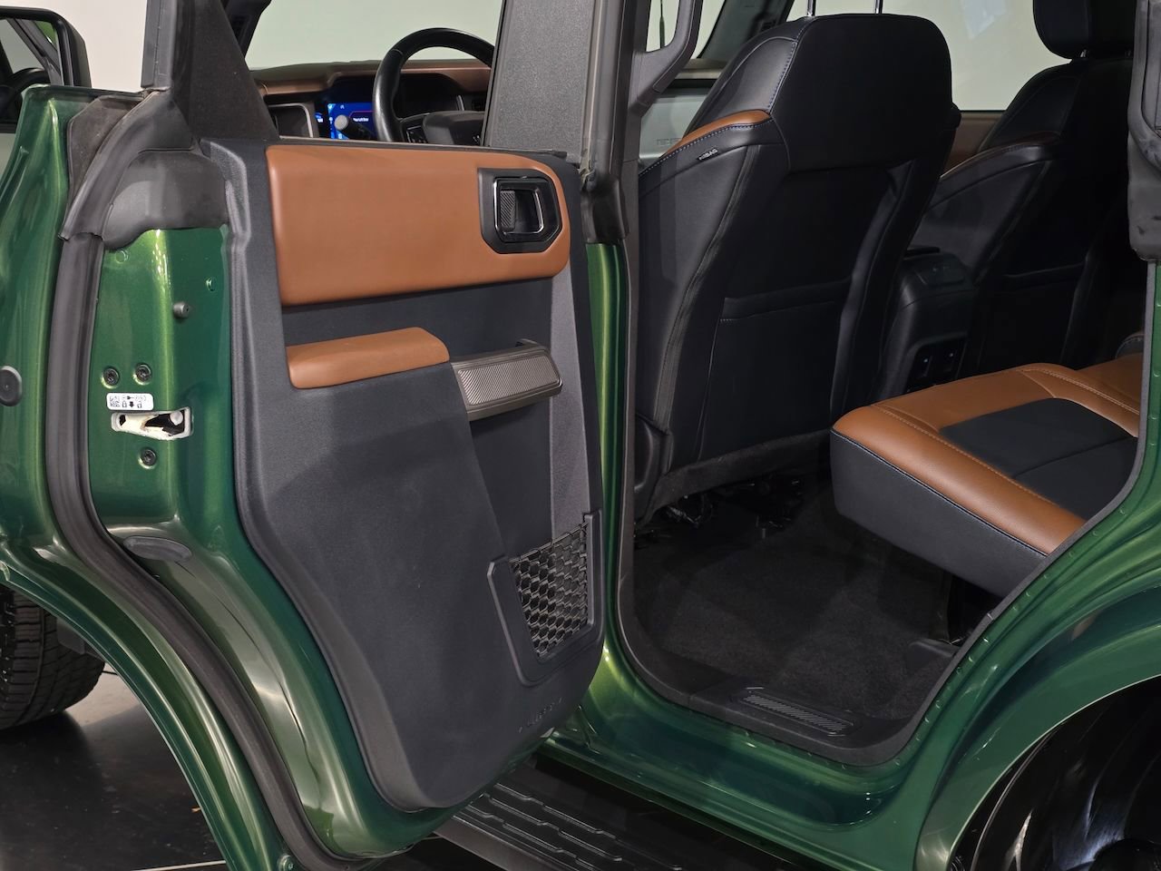 Used 2023 Ford Bronco Outer Banks image 32