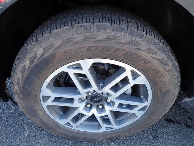 Used 2025 Ford Expedition Active image 13