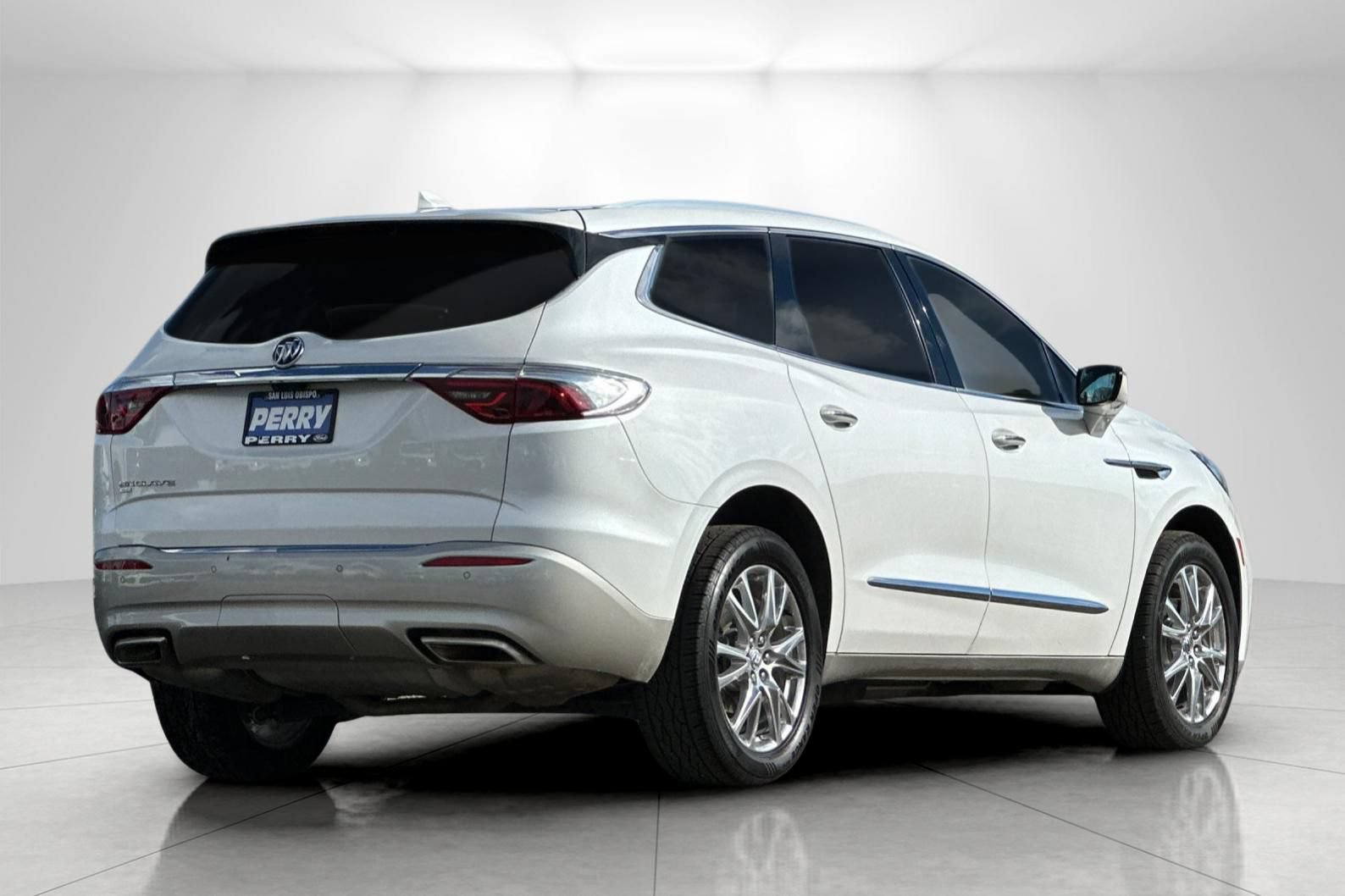 Used 2023 Buick Enclave Premium w/ Experience Buick Package AWD/4WD image 3