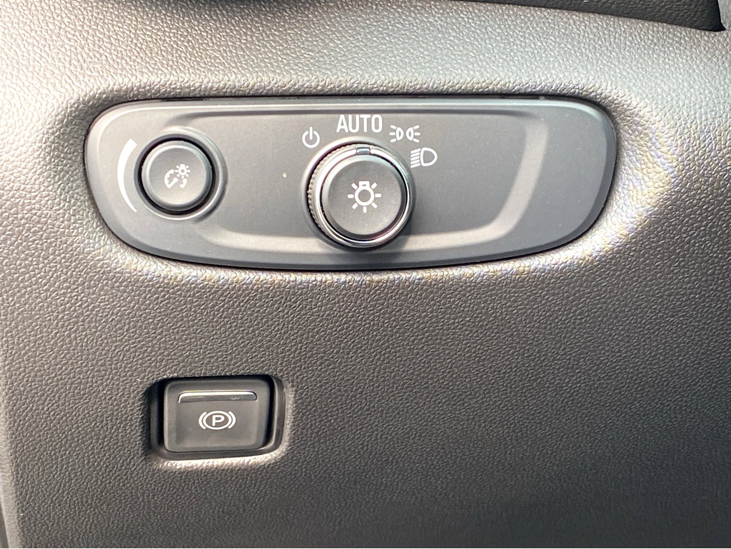 New 2024 Chevrolet Blazer LT w/ Sound & Technology Package image 19