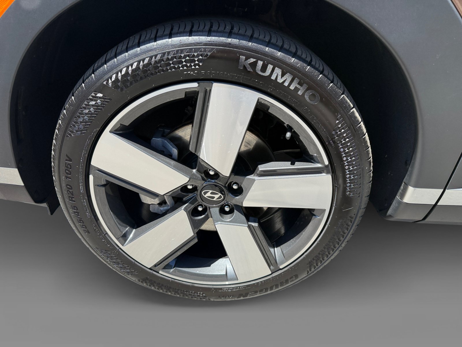 Certified 2026 Hyundai Santa Fe Limited FWD image 9