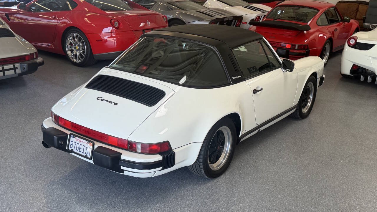 Used 1987 Porsche 911 Carrera RWD image 11