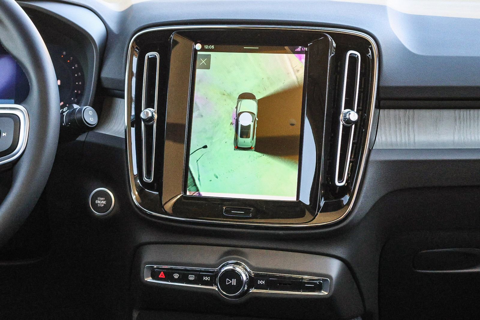 New 2026 Volvo XC40 B5 Ultra w/ Climate Package image 23