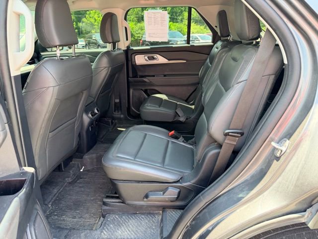 Used 2025 Ford Explorer Active w/ Active Comfort Package AWD/4WD image 9