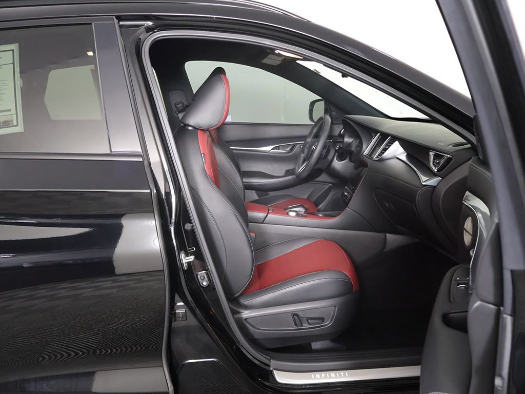 Used 2023 INFINITI QX50 Sport FWD image 29