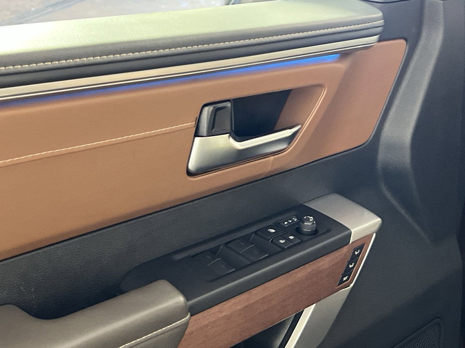 Used 2024 Toyota Tundra 1794 Edition image 15