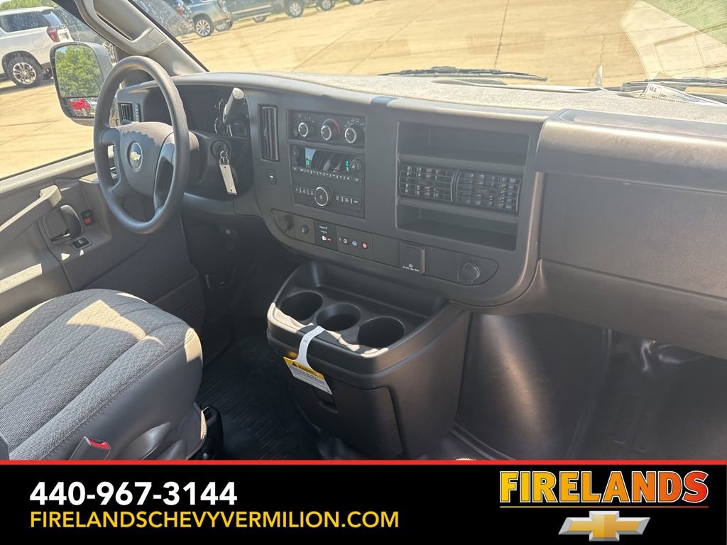 New 2025 Chevrolet Express 2500 Work Van w/ Driver Convenience Package image 31