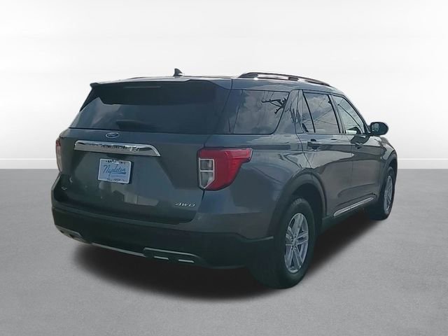 Used 2024 Ford Explorer XLT w/ Equipment Group 202A image 7