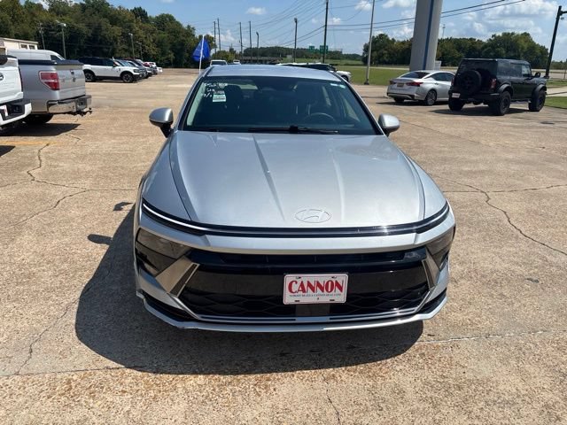 Used 2025 Hyundai Sonata SEL FWD image 4