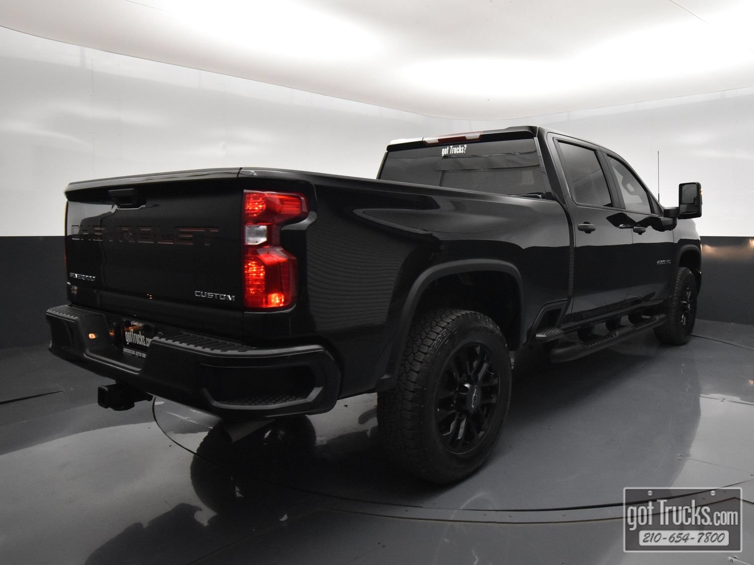 Used 2025 Chevrolet Silverado 2500 Custom w/ Z71 Off-Road Package AWD/4WD image 48