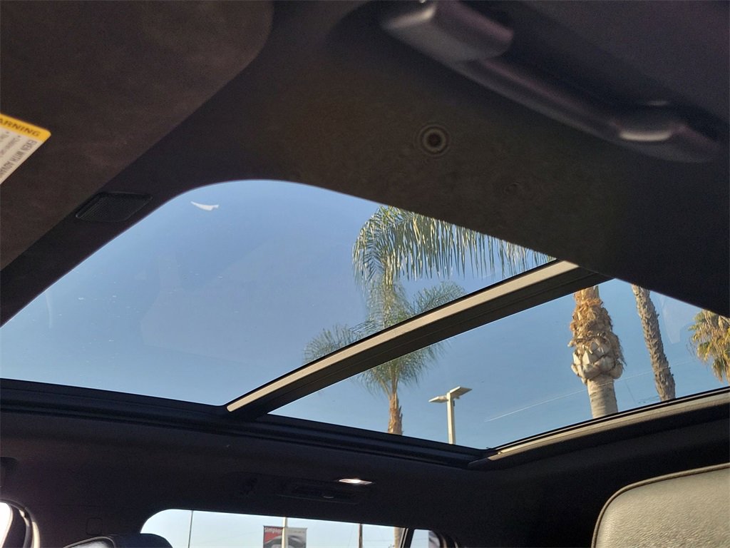 Certified 2023 Chevrolet Suburban RST w/ Sport Performance Package image 19