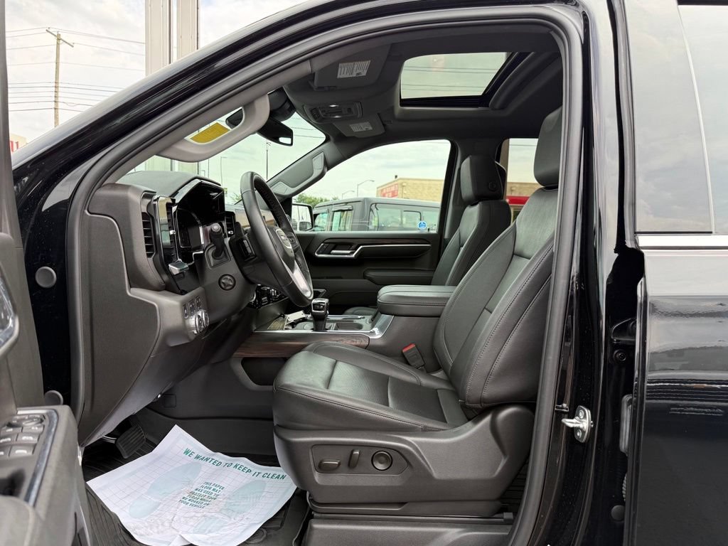 Used 2025 GMC Sierra 1500 SLT w/ SLT Premium Package AWD/4WD image 25