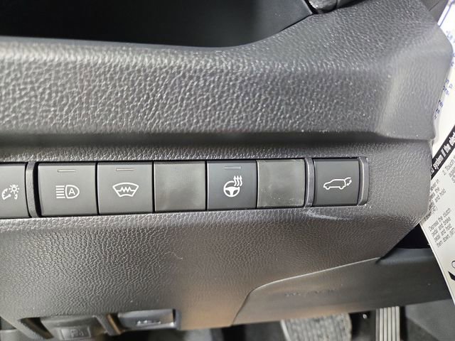 New 2025 Toyota RAV4 XLE image 31