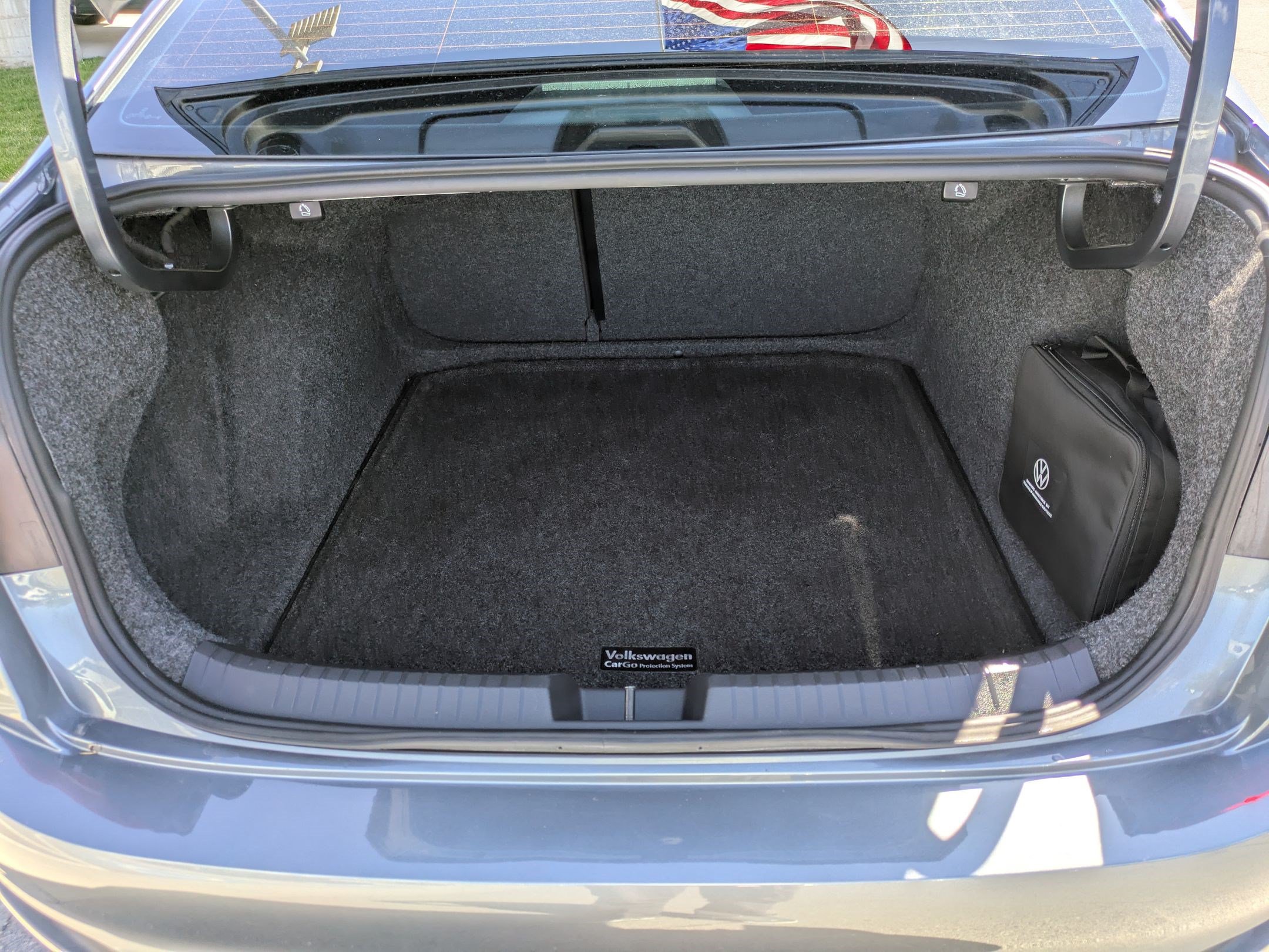 Used 2022 Volkswagen Jetta SEL FWD image 33