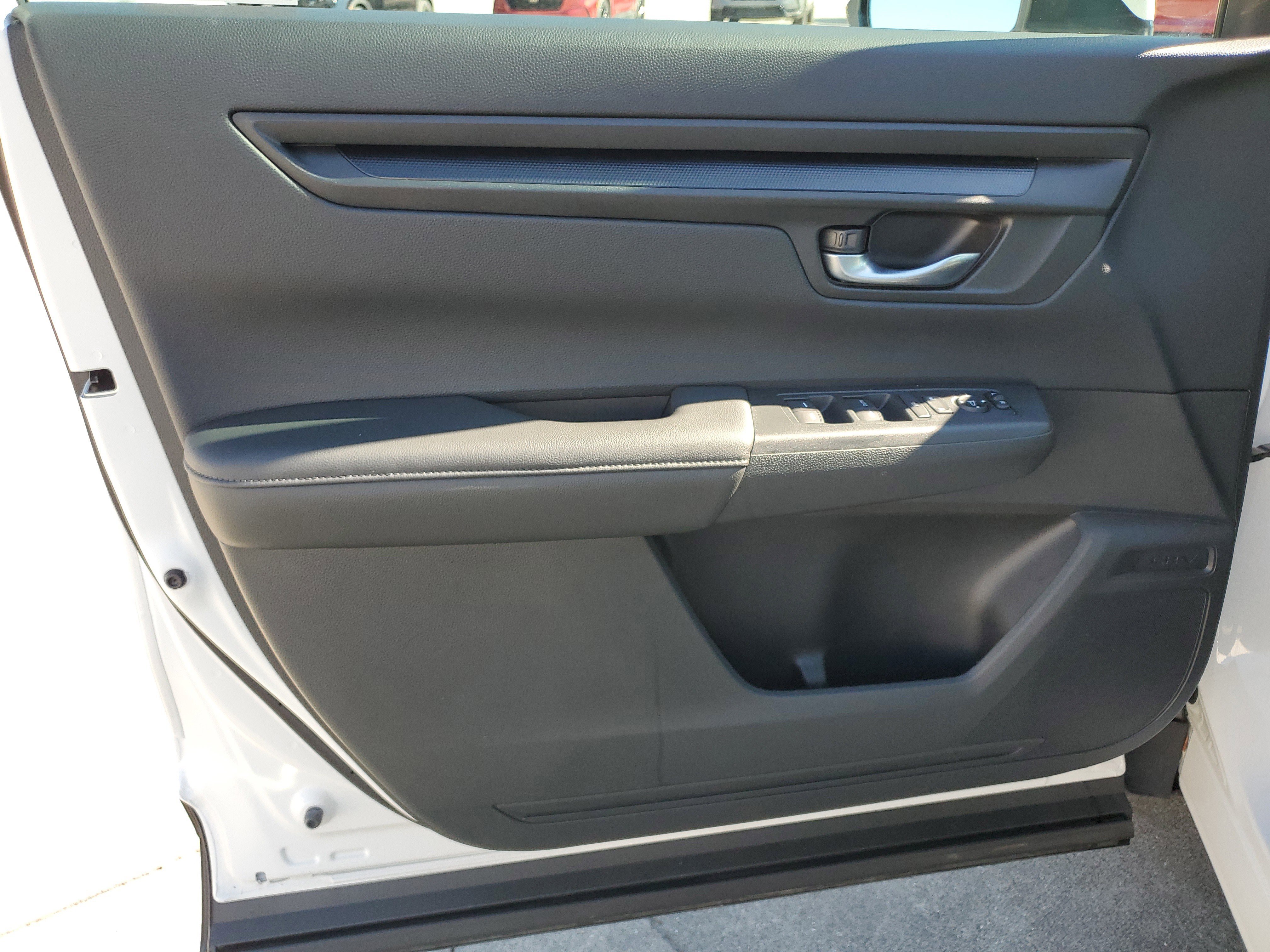 Used 2024 Honda CR-V LX image 19