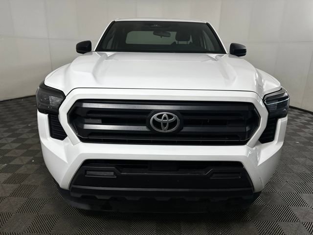 Used 2024 Toyota Tacoma SR image 8