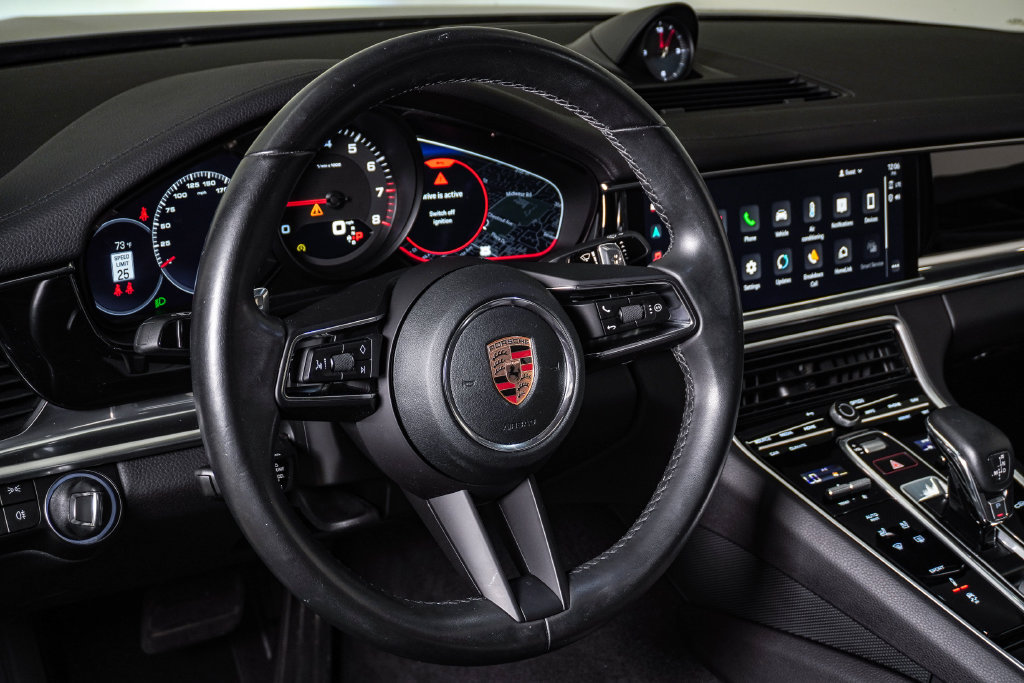 Certified 2023 Porsche Panamera 4 AWD/4WD image 18