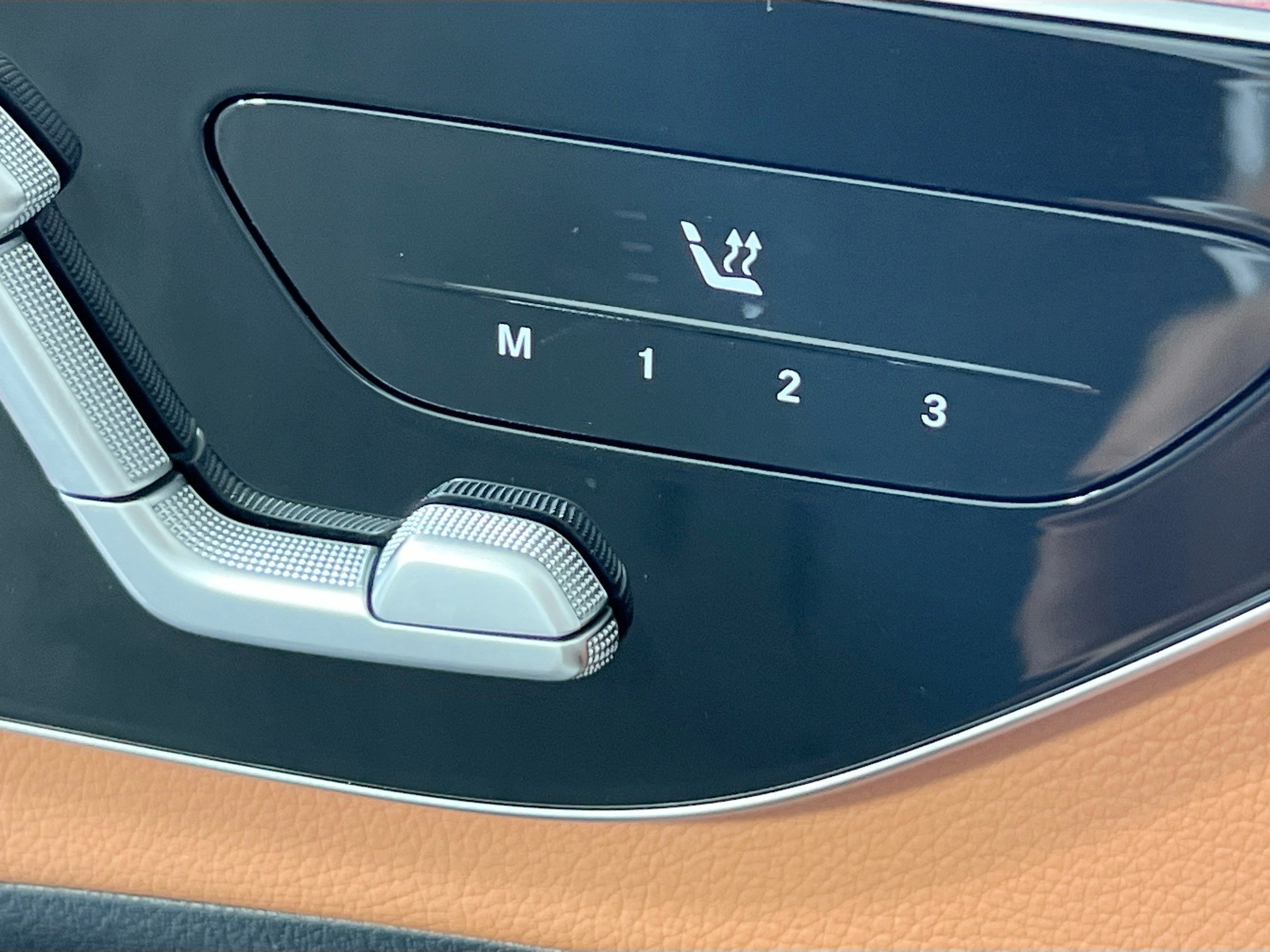 Used 2023 Mercedes-Benz C 300 4MATIC Sedan image 19