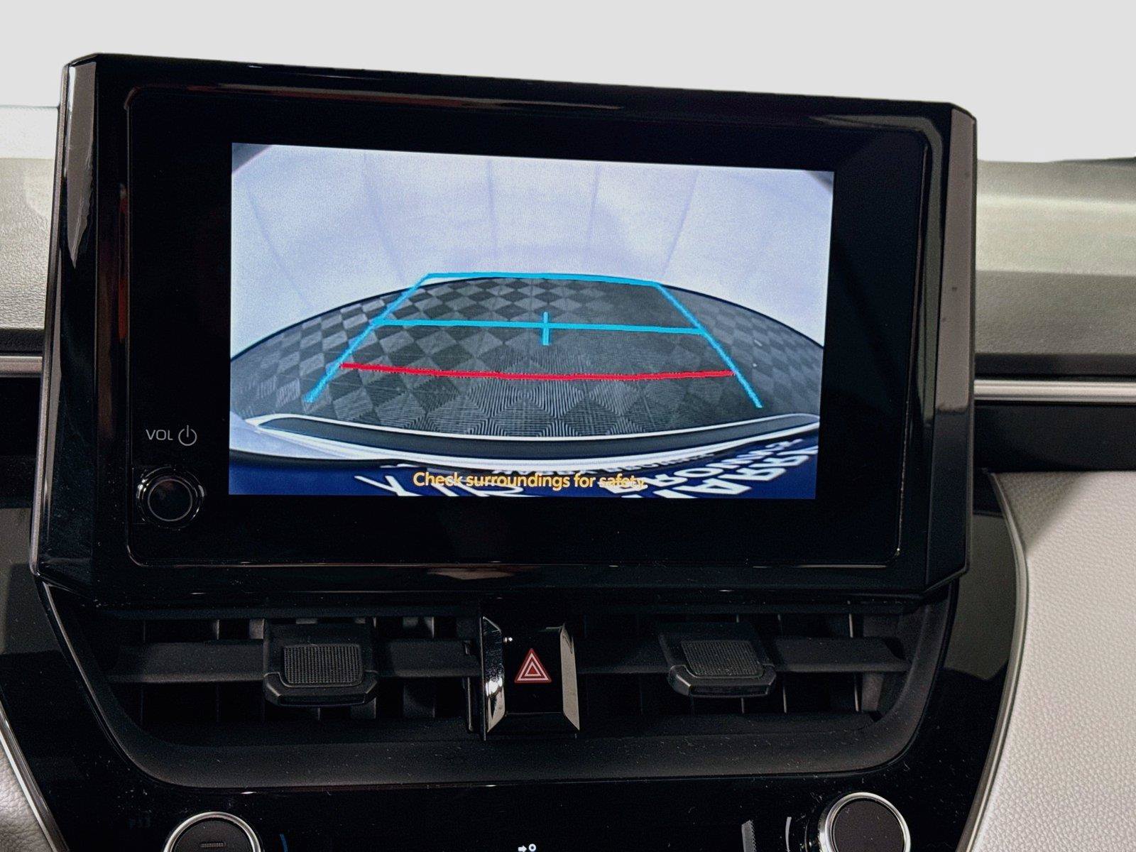 Used 2023 Toyota Corolla SE w/ Carpet Mat Package (TMS) FWD image 8