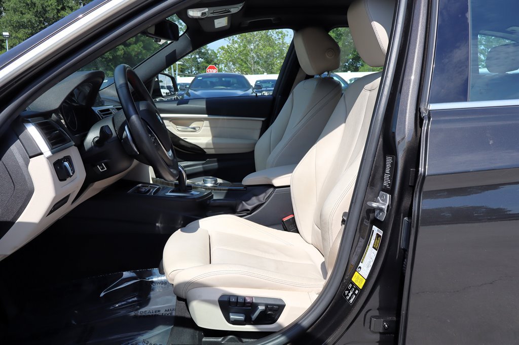 Used 2018 BMW 328d xDrive Wagon AWD/4WD image 17