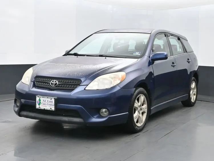 Used 2005 Toyota Matrix XR w/ Extra Value Pkg 2