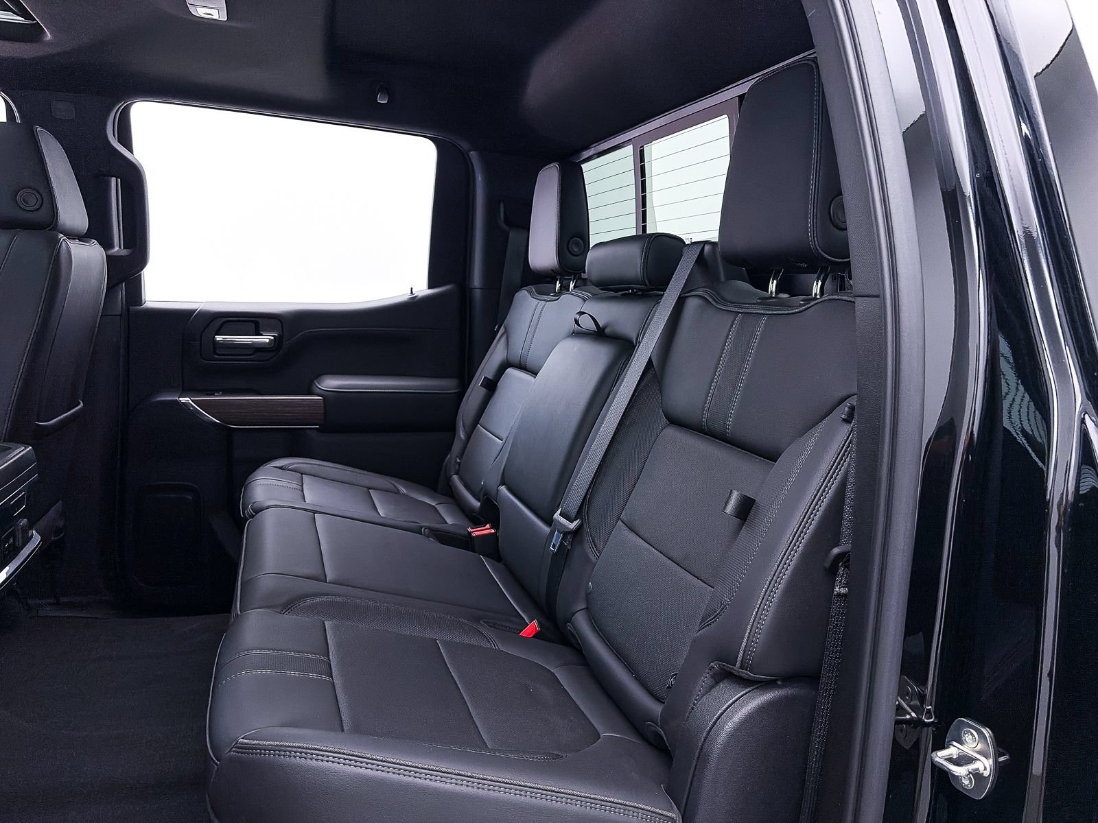 Used 2020 Chevrolet Silverado 1500 High Country w/ Technology Package AWD/4WD image 41