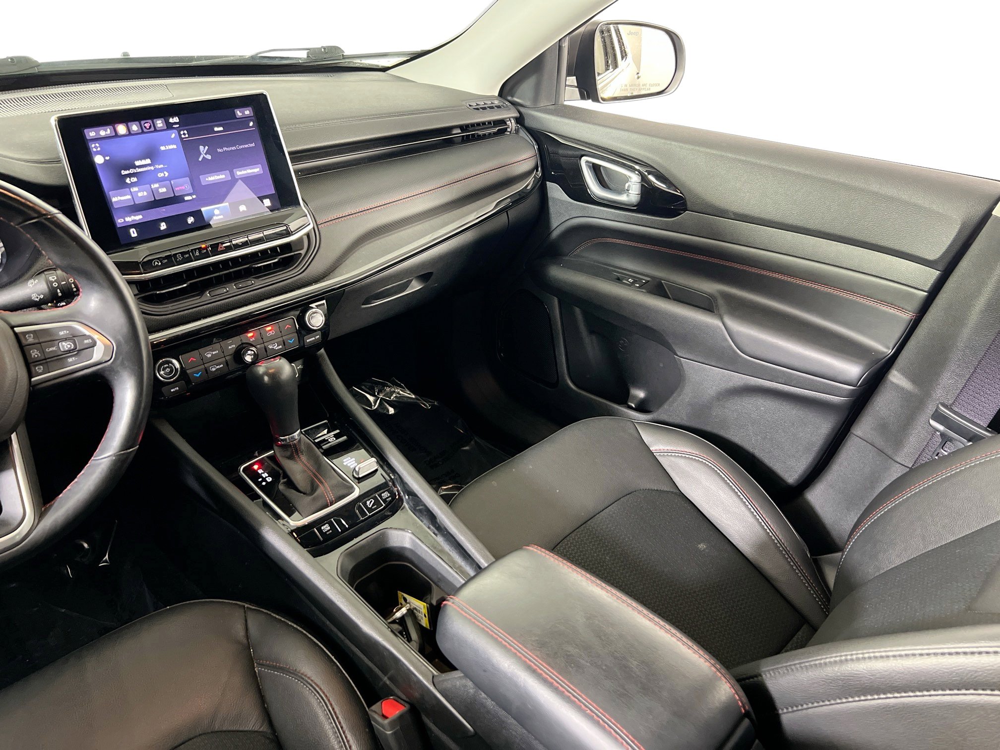 Used 2022 Jeep Compass Trailhawk w/ Trailhawk Convenience Group image 19