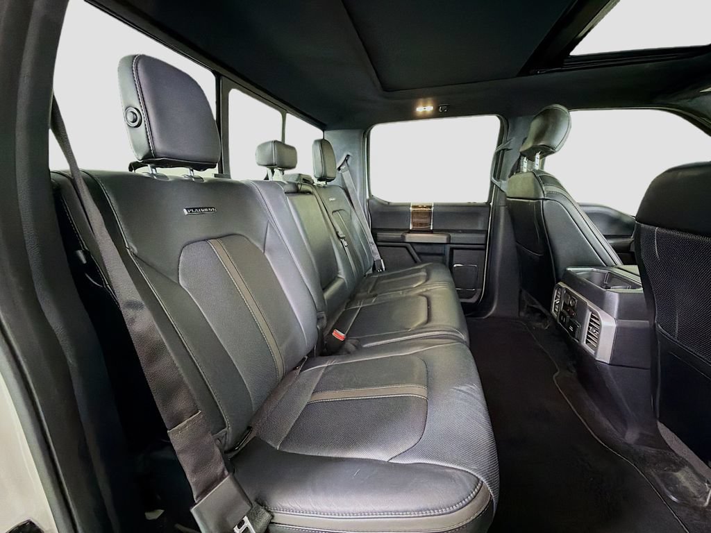 Used 2017 Ford F150 Platinum w/ Equipment Group 701A Luxury AWD/4WD image 30